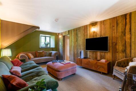 Sitting Room.jpg
