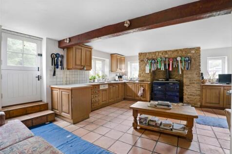 Kitchen.jpg