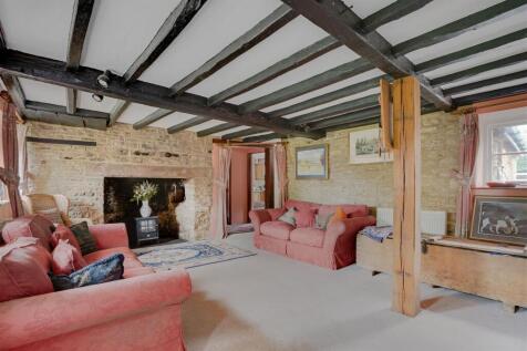 Sitting Room.jpg