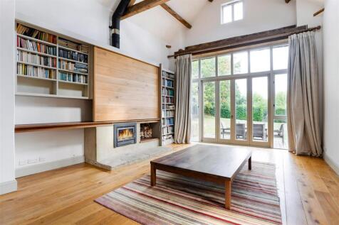 Sitting room .jpg