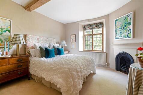 Bedroom 2 .jpg