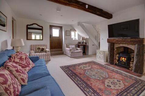 5 The Colony - Sitting Room 1.jpg