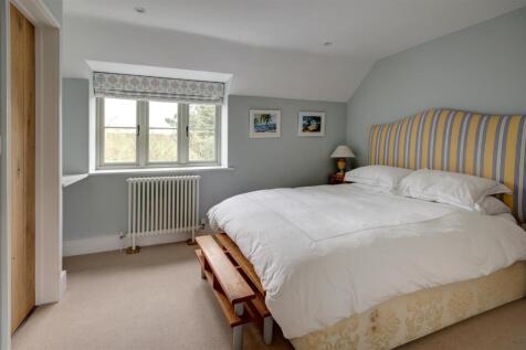 5 The Colony - Bedroom 2 - 1.jpg