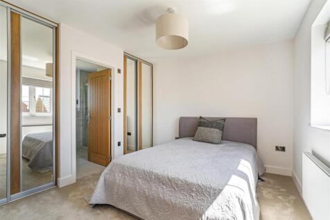Main Bedroom .jpg