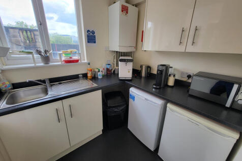 Kitchens on all floors