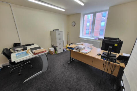 Suite 24