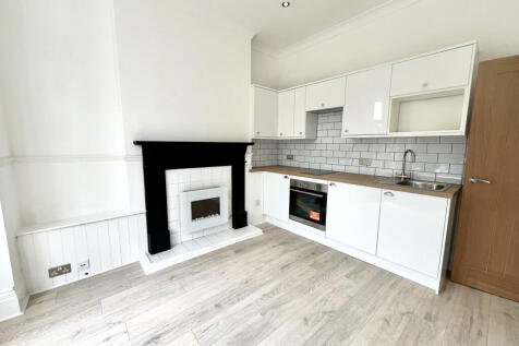 Lounge/Kitchen