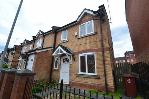3 bedroom Semi Detached for rent