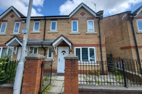 3 Bedroom Semi detached property for Sale