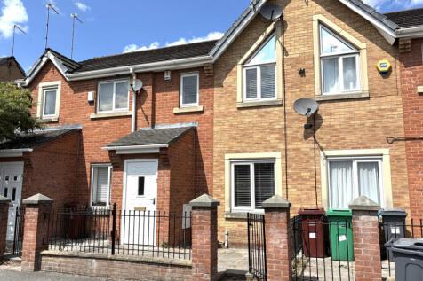 2 Bedroom Terraced for Rent