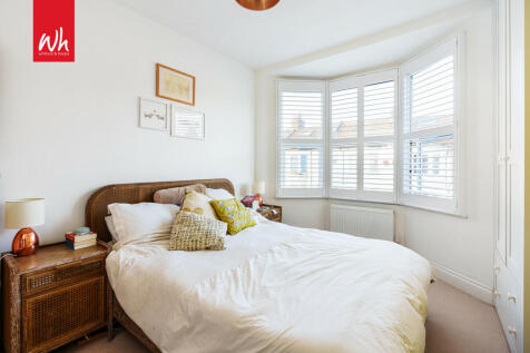 bed 1 2
