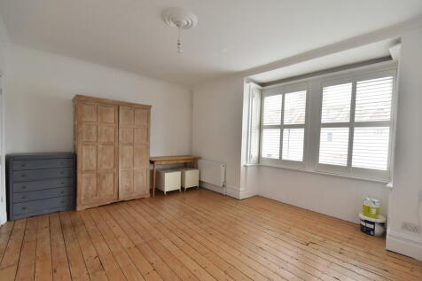 Master bedroom 2