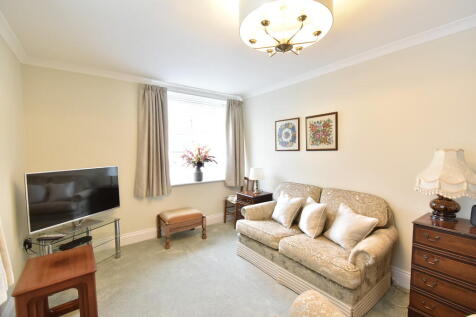 Living room 3