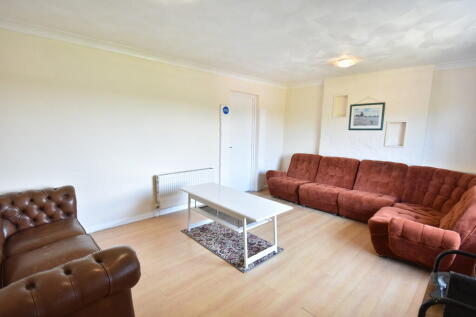 Living room 1