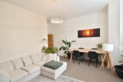 Living room 2