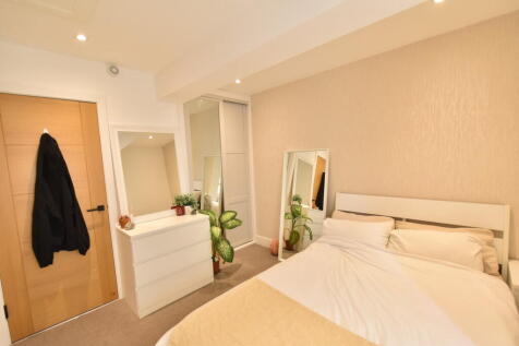 Master bedrooom 1