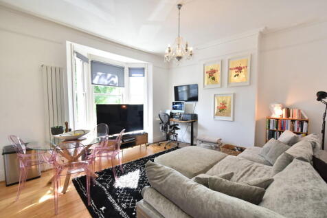 Living room 2