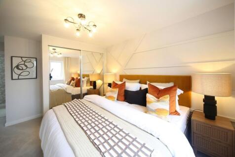 Principal bedroom