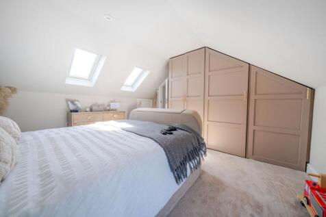 Principal bedroom