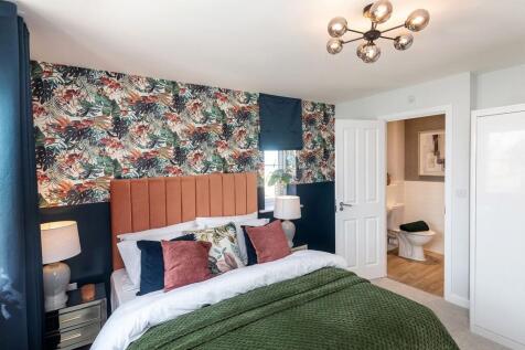 Principal bedroom