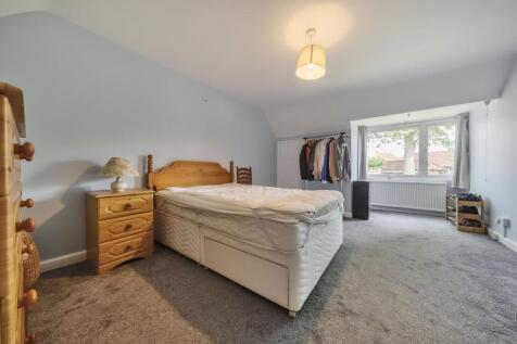 Principal bedroom