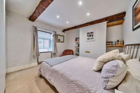 Principal bedroom