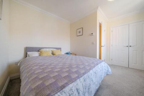 Principal bedroom