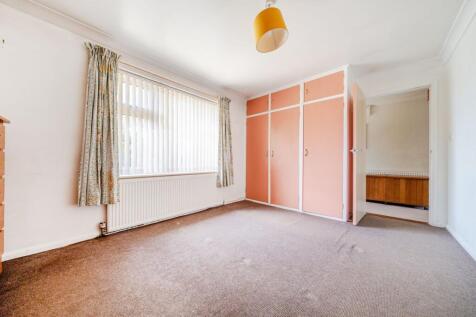 Principal bedroom