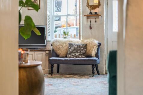 Lifestyle shot of Living room