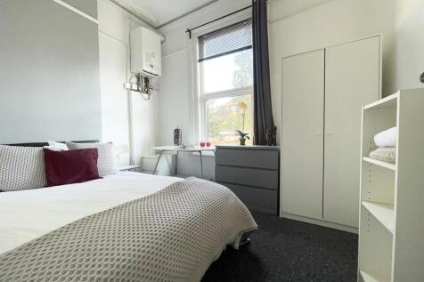 waverley-grove-2-bed-student-flat-portsmouth (9).J