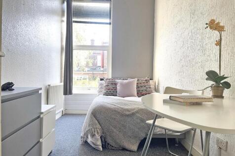 waverley-grove-2-bed-student-flat-portsmouth (7a).