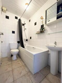 waverley-grove-2-bed-student-flat-portsmouth (8).J