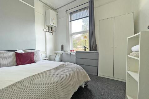 waverley-grove-2-bed-student-flat-portsmouth (16).