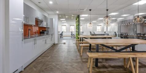 nkitchen1.jpg