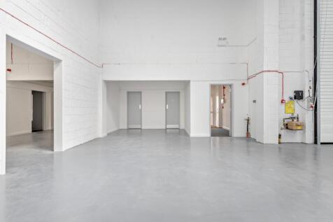 8660236interior24800.jpg