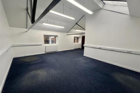 Kirkstall, LS5 3AE 5.jpg