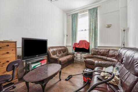 Hertford Road 129  6.jpg