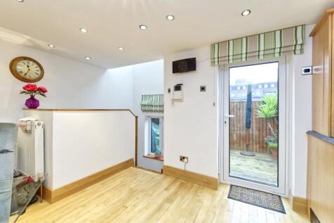 4  4a elliott rd5002.jpg