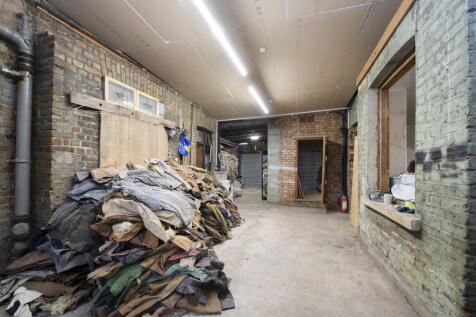 720b722b old kent road8148.jpg