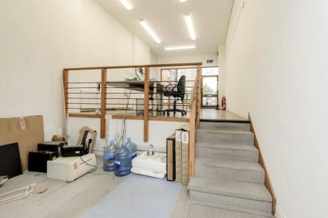 94 wandsworth bridge rd4817.jpg