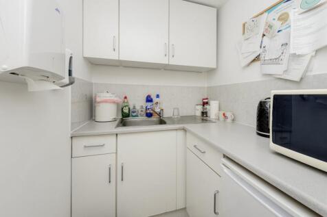 94 wandsworth bridge rd4816.jpg