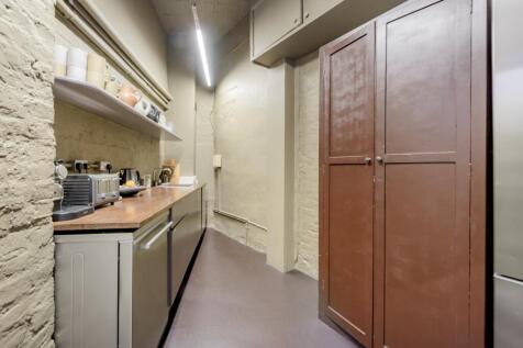 150 royal college st9614.jpg