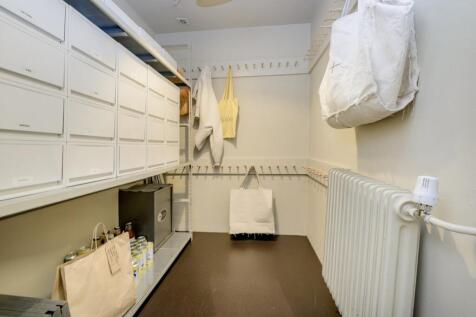 150 royal college st9621.jpg
