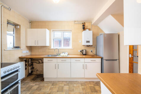 48 Walton Place-16