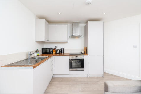 Flat 31, 70 Walton Street, HP21 7QP-3