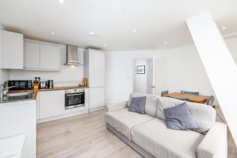 Flat 31, 70 Walton Street, HP21 7QP-5