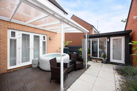9 Lambert Rd-9 Lambert Rd, Aylesbury HP18 0WU, UK-