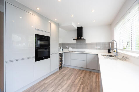 7 Stratton Grn, Aylesbury HP21 7EW, UK-3