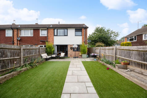 7 Stratton Grn, Aylesbury HP21 7EW, UK-9
