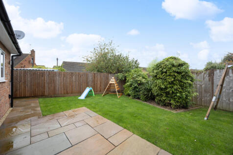 16A Greetham Road HP21 9BS-12